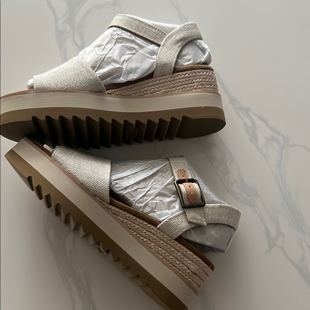Toms Cream and Brown Wedge Shoes with Modern Design